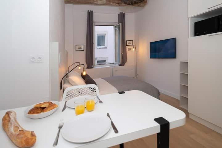 Design Suites Vieux Port Марсель Экстерьер фото